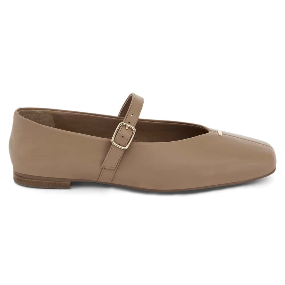 Pearl Ballet Flat in Nude Leather