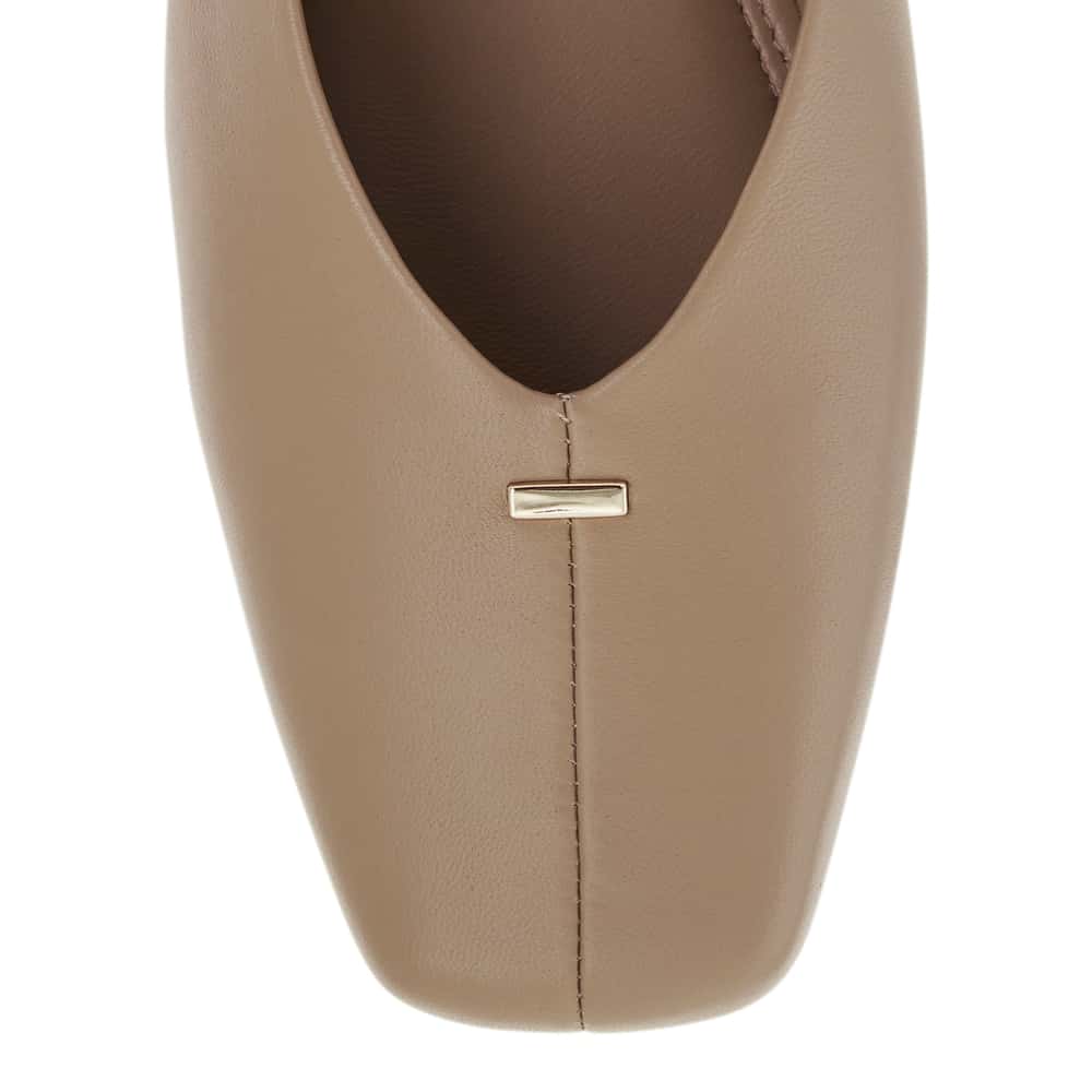 Pearl Ballet Flat in Nude Leather