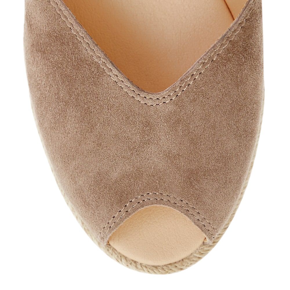 Rowena Wedge in Taupe