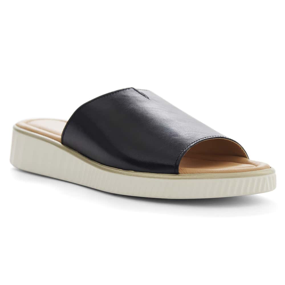 Safari Sandal in Black Leather