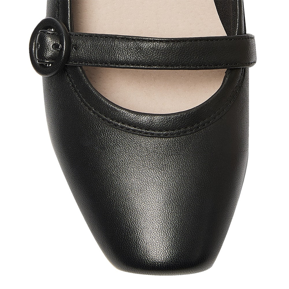 Savoy Heel in Black Leather