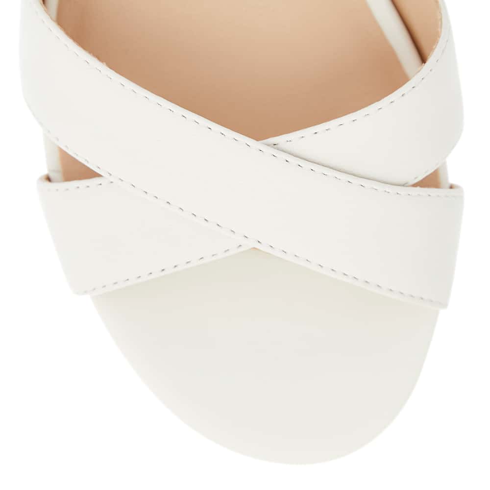 Shelly Heel in White Leather
