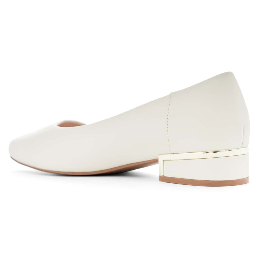 Sinatra Flat in Ivory Leather