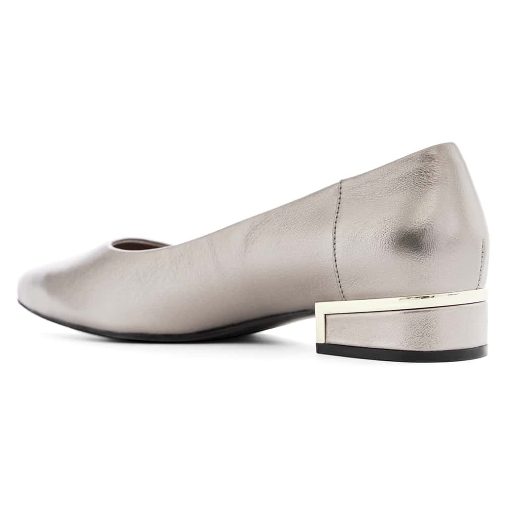 Sinatra Flat in Pewter Leather