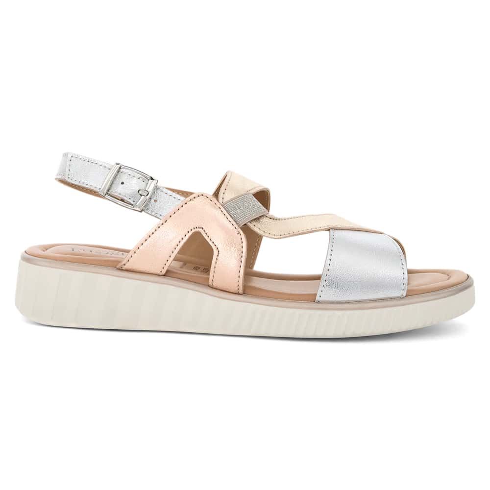Solo Wedge in Metallic Leather
