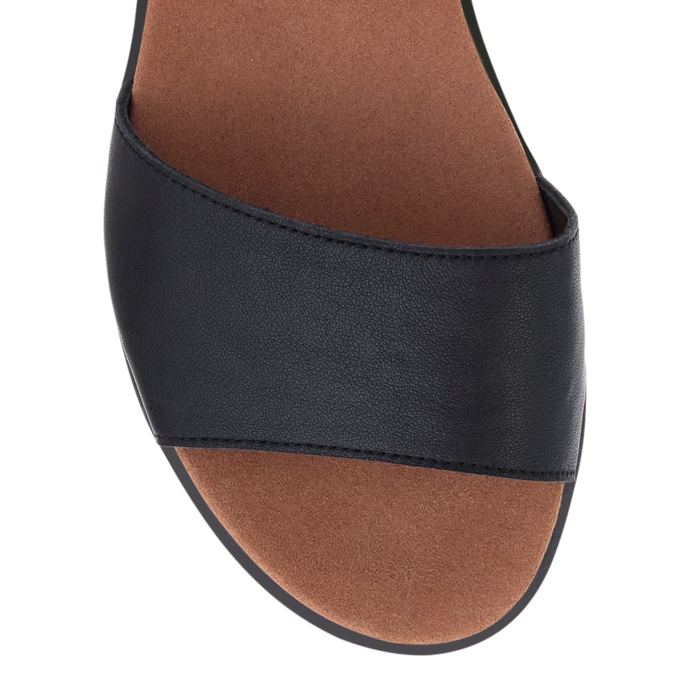 Sybil Wedge in Black Leather