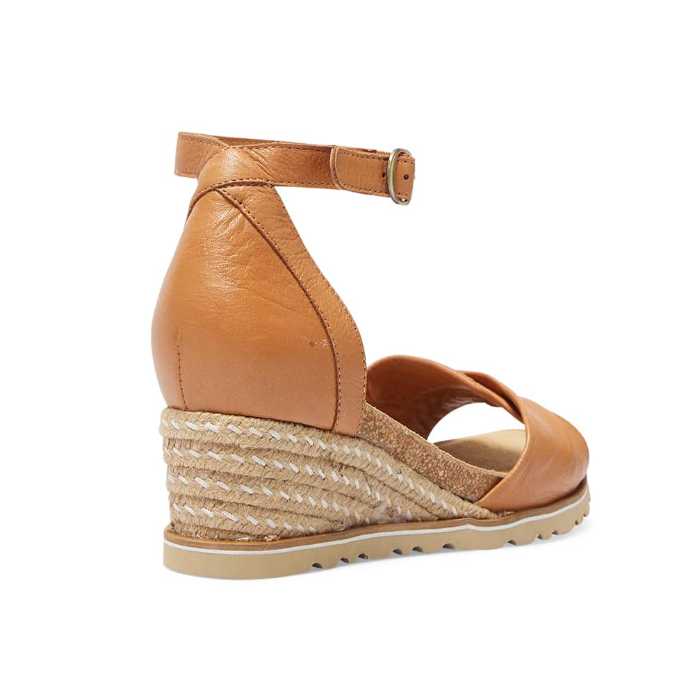 Tora Wedge in Tan Leather