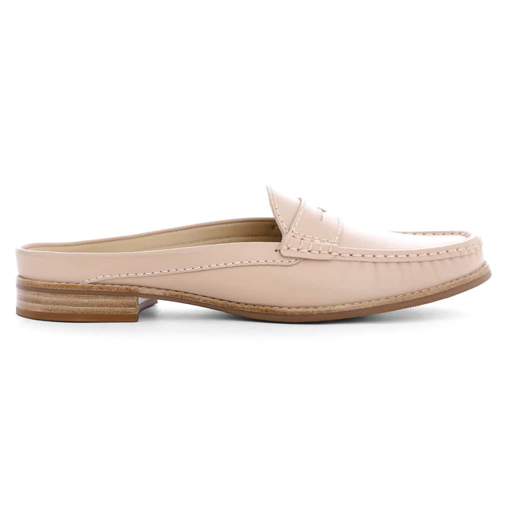 Tudor Loafer in Blush Leather