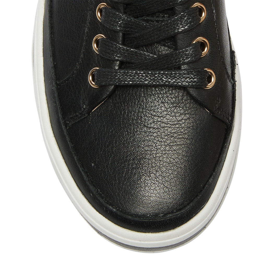 Uruguay Sneaker in Black Leather