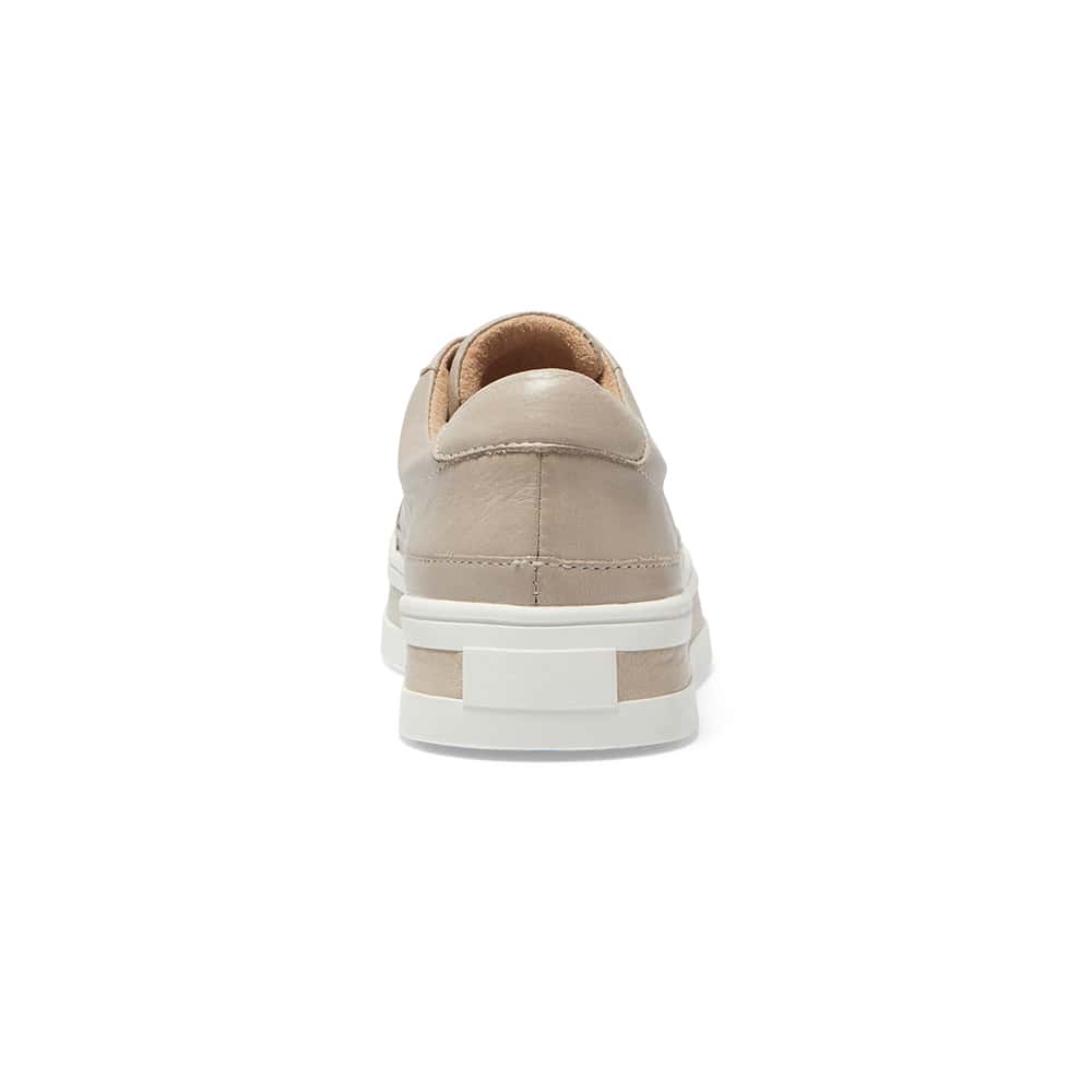Uruguay Sneaker in Light Grey Leather