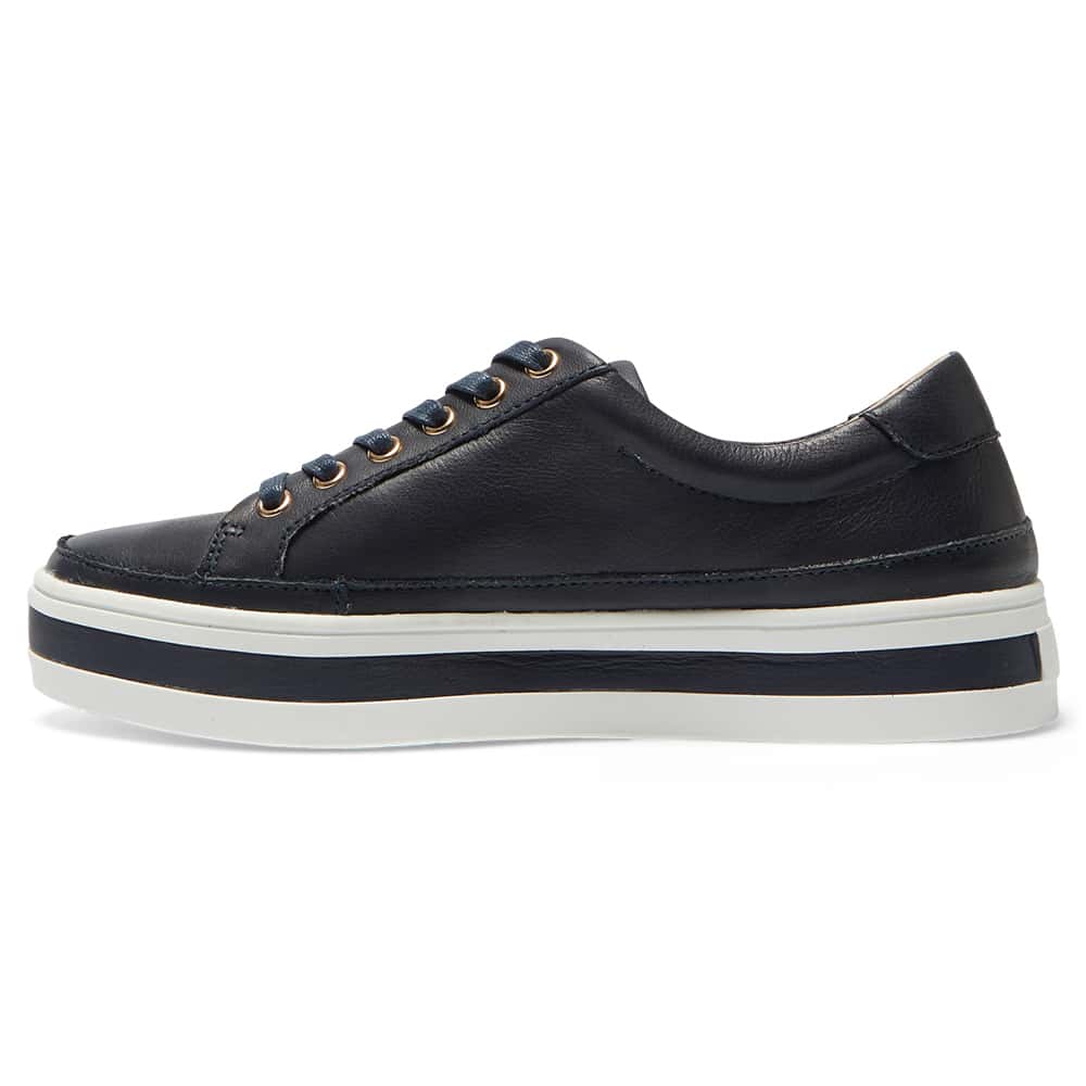 Uruguay Sneaker in Navy Leather