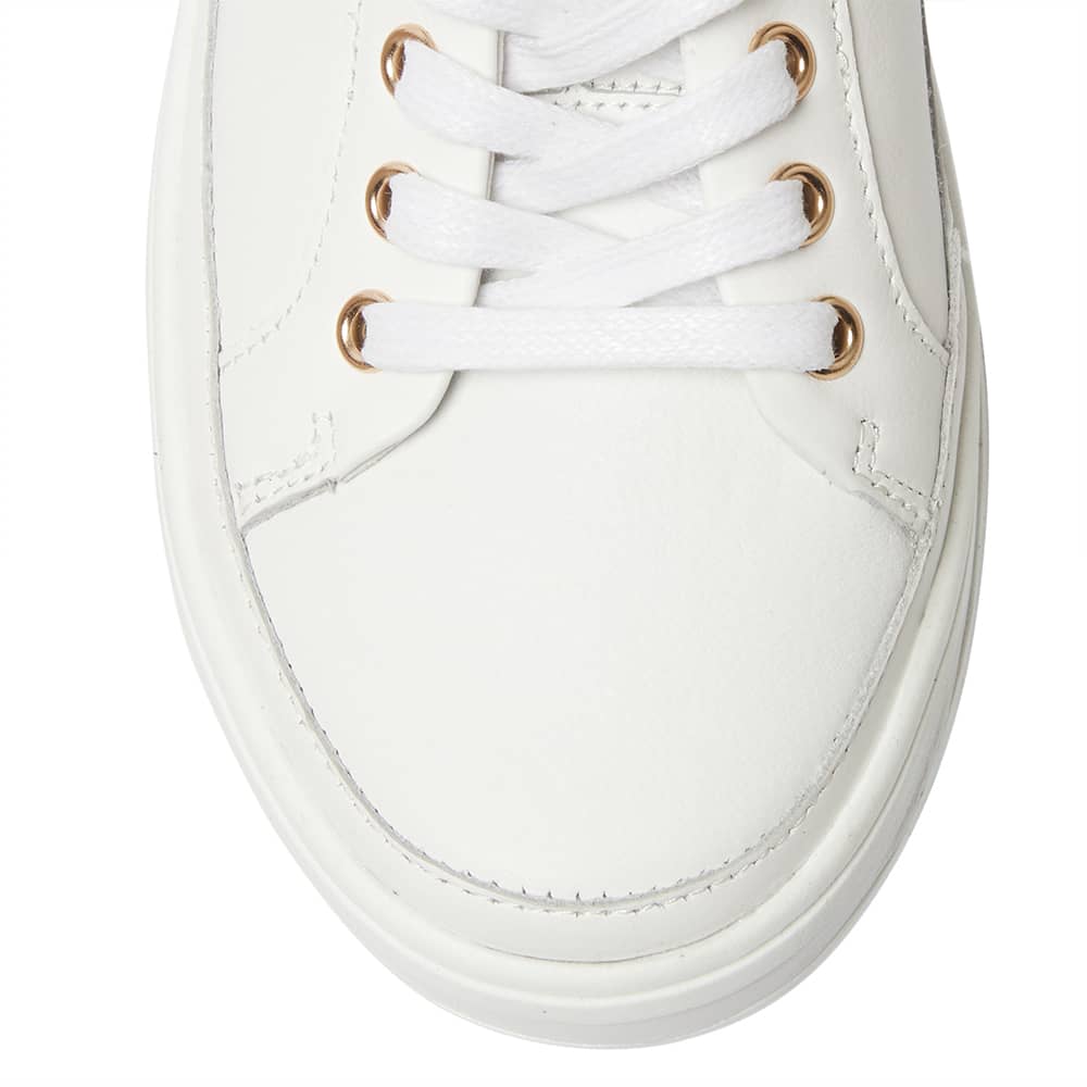 Uruguay Sneaker in White Leather