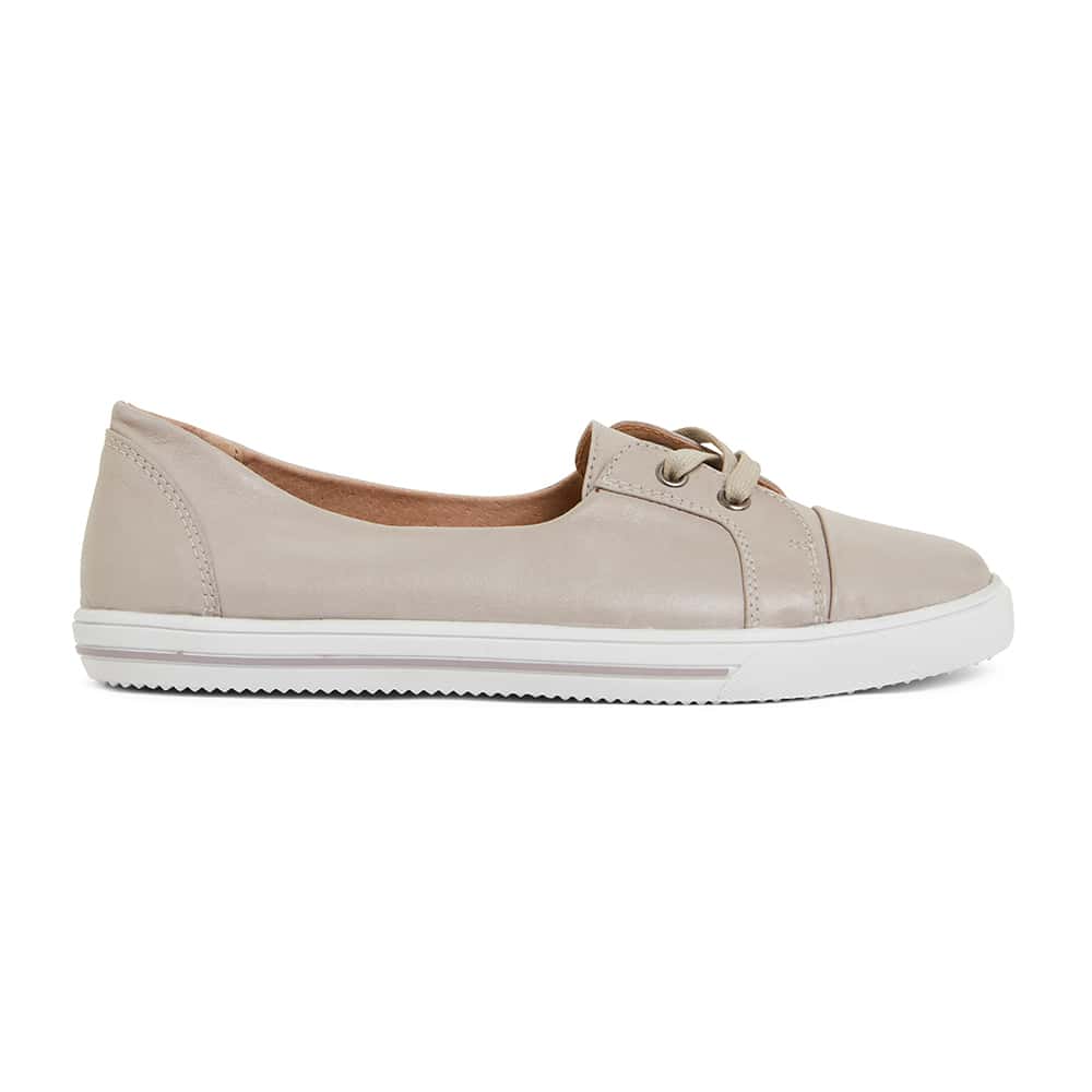 Vectra Sneaker in Light Grey Leather