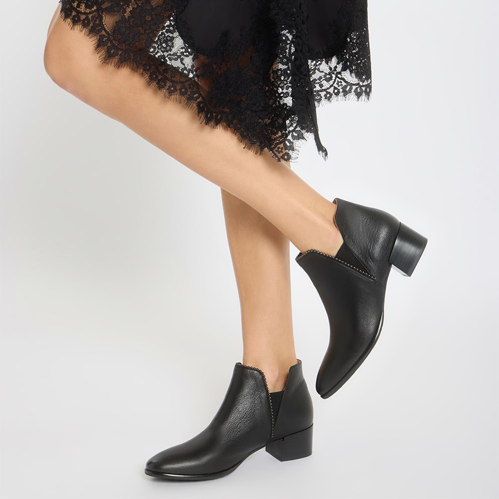 Astor Boot in Black Leather