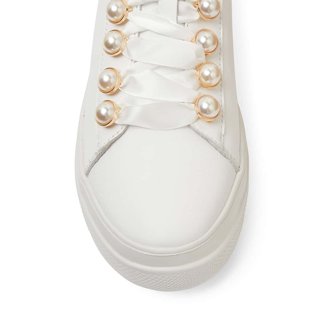 Bant Sneaker in White Leather