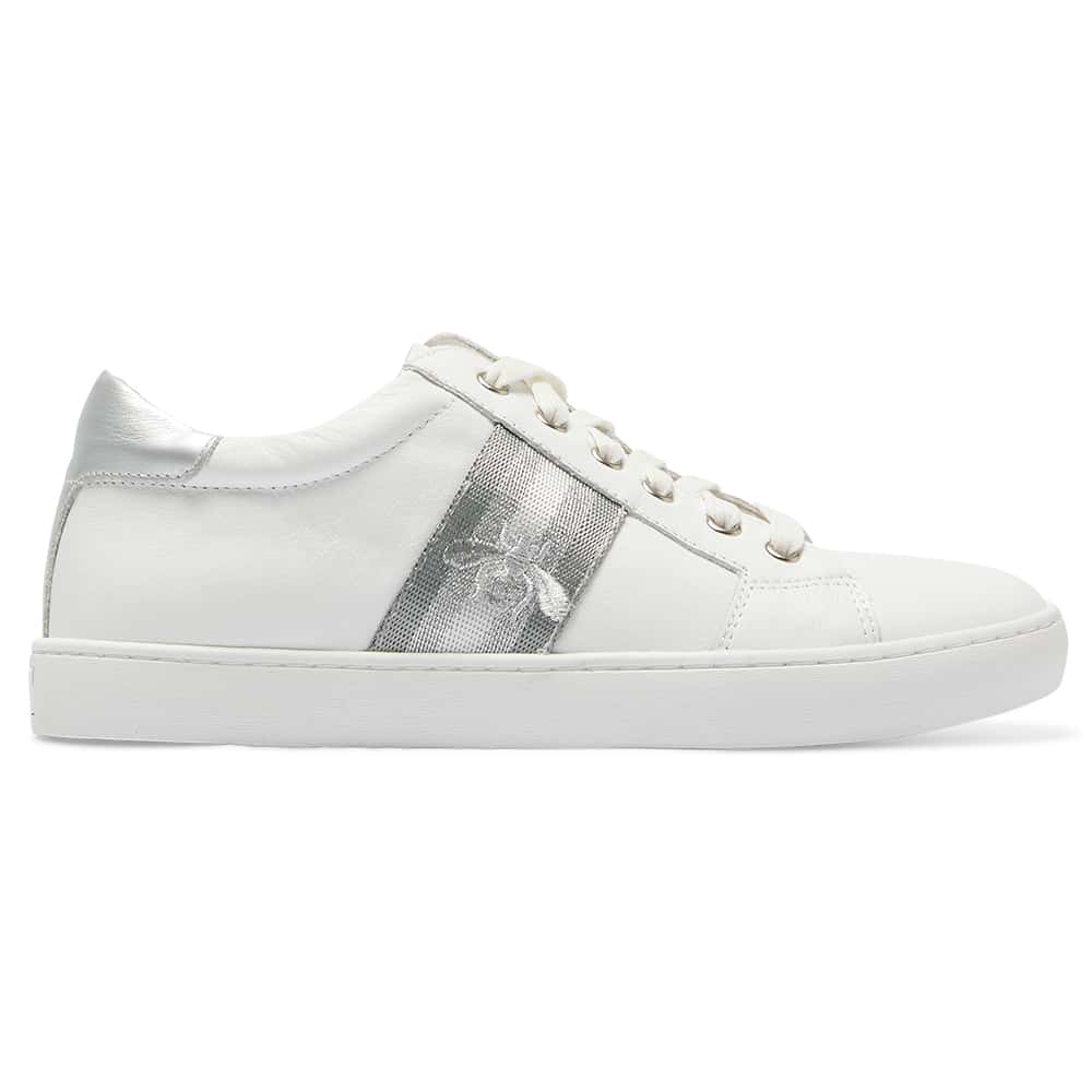 Belem Sneaker in White And Silver Leather