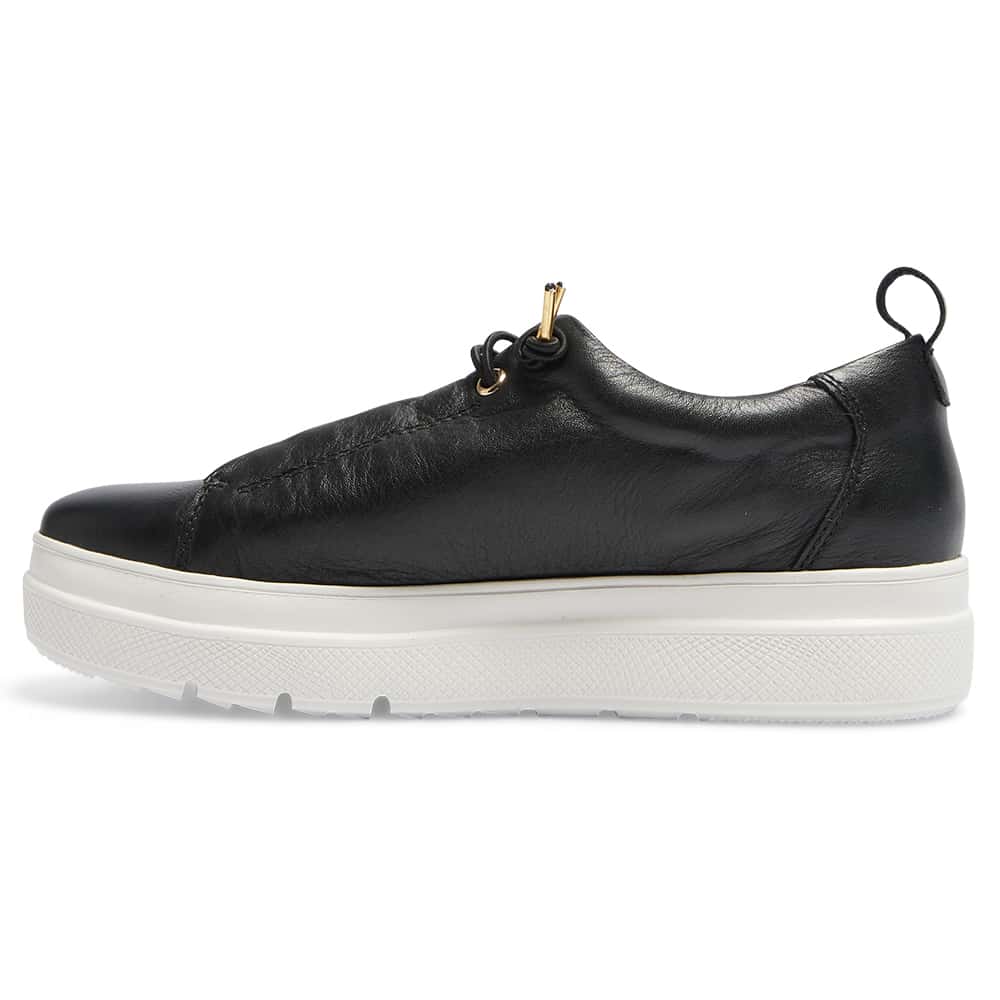Bison Sneaker in Black Leather