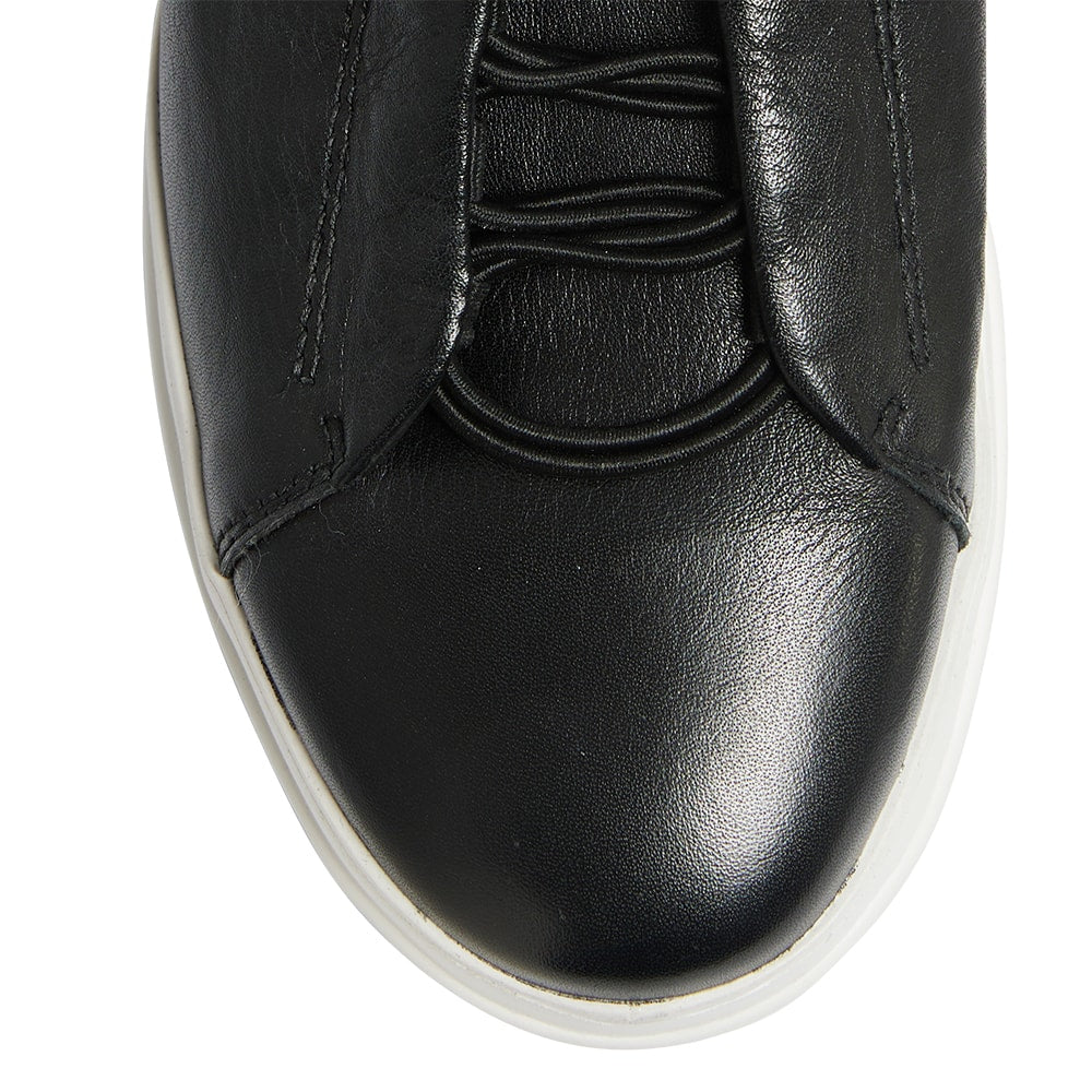 Bison Sneaker in Black Leather