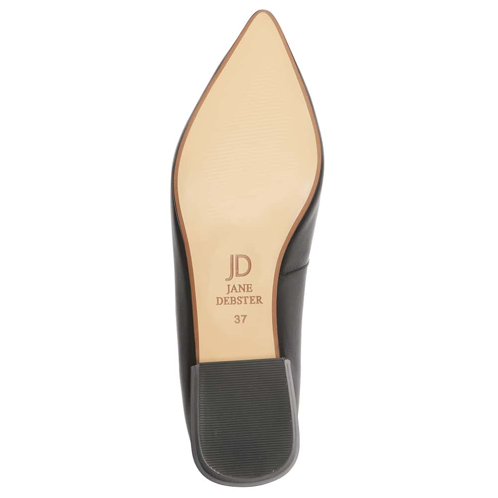 Cassie Ballet Flat in Black Leather