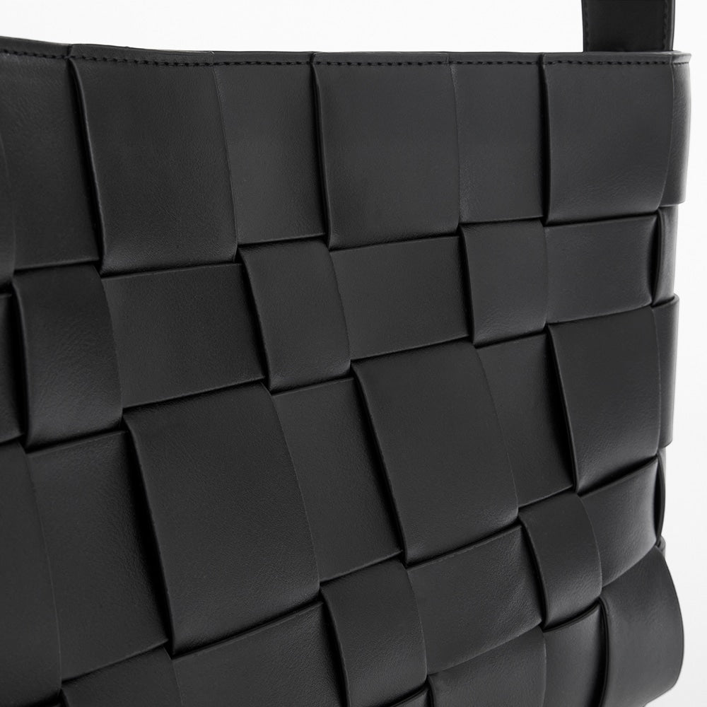 Divine Bag in Black Weave