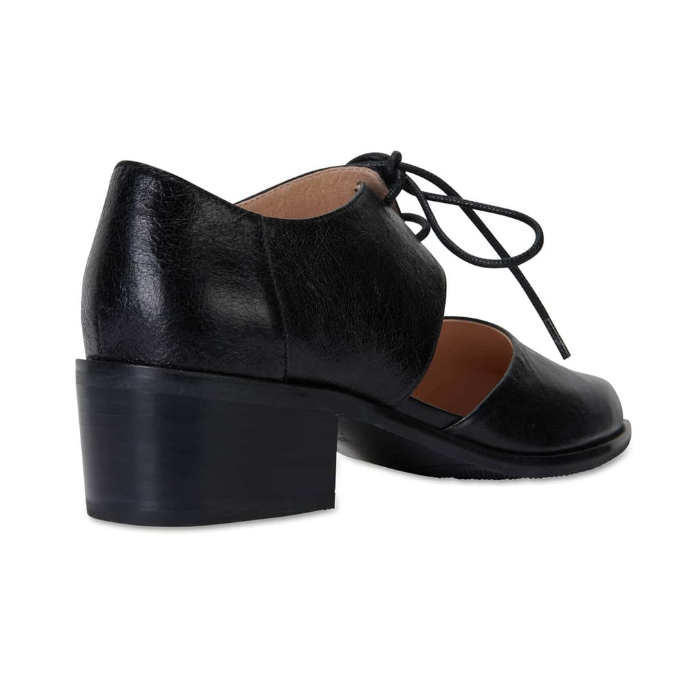 Exhibit Brogue in Black Oil Leather