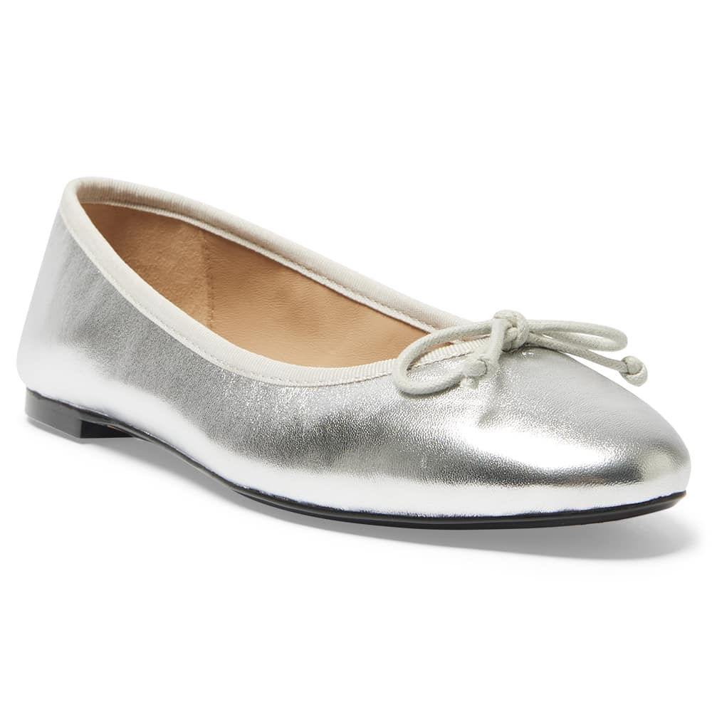 Fonteyn Ballet Flat in Silver Metallic Leather