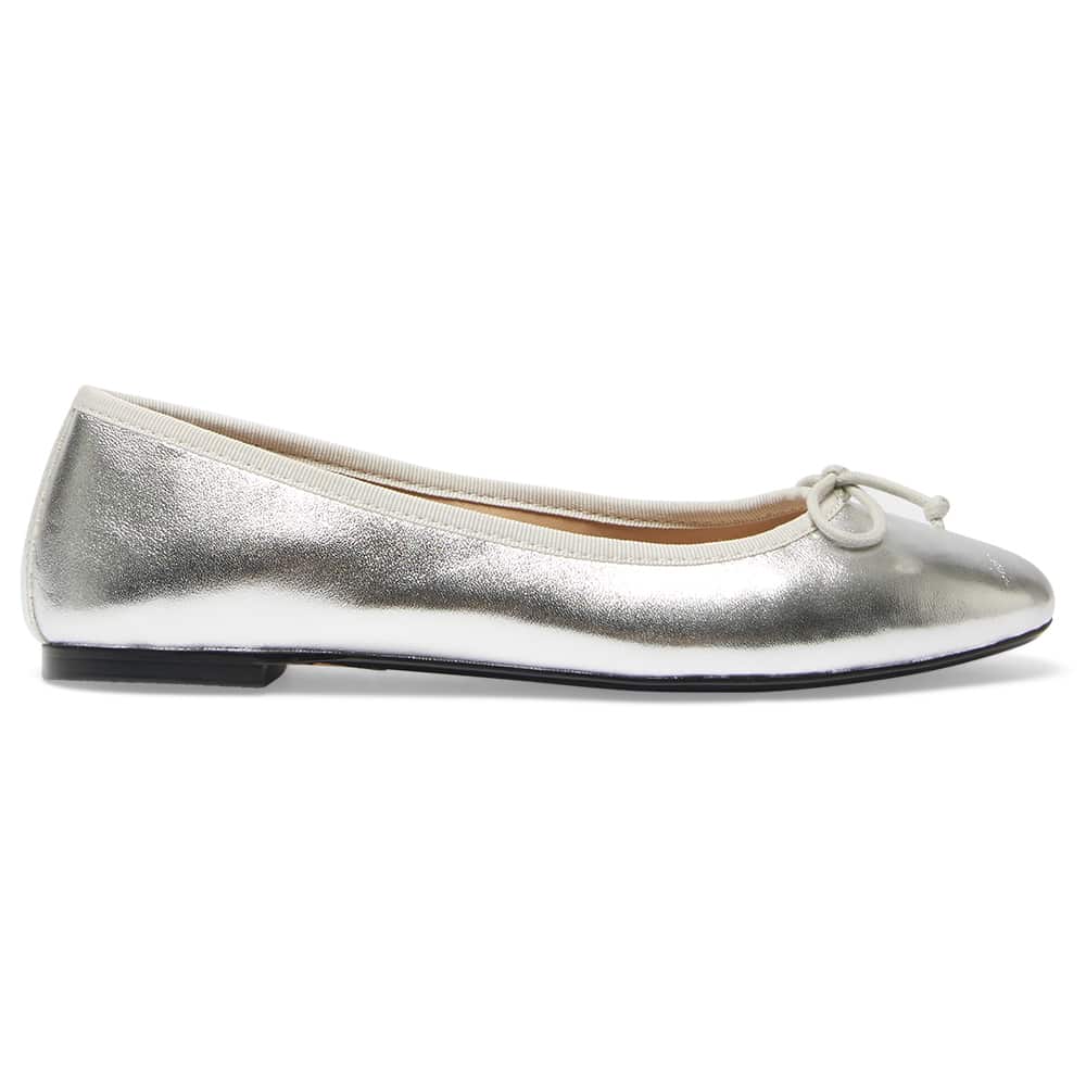 Fonteyn Ballet Flat in Silver Metallic Leather