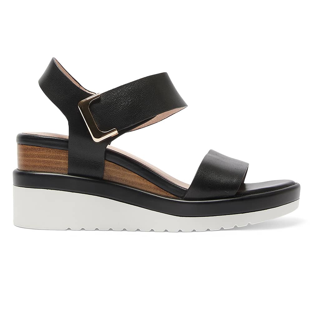 Iris Wedge in Black Leather