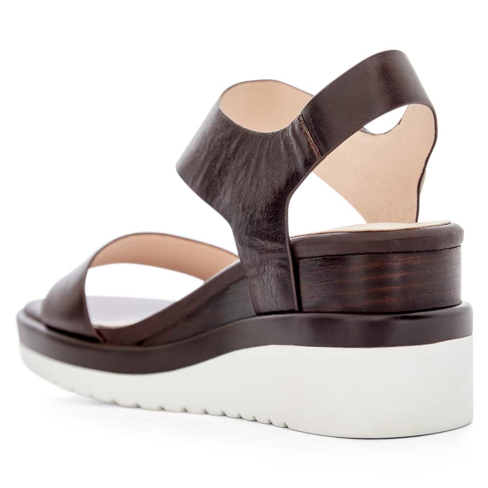 Iris Wedge in Chocolate Glove Leather
