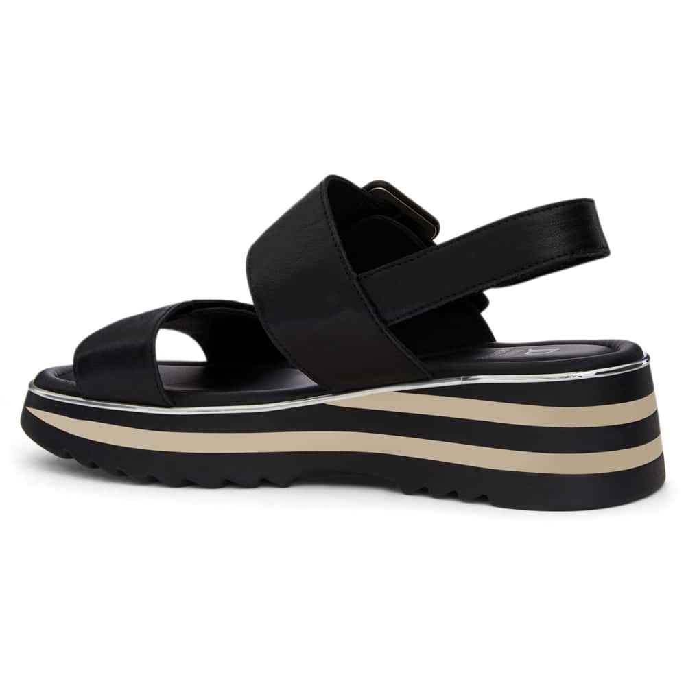 Jasper Wedge in Black Leather