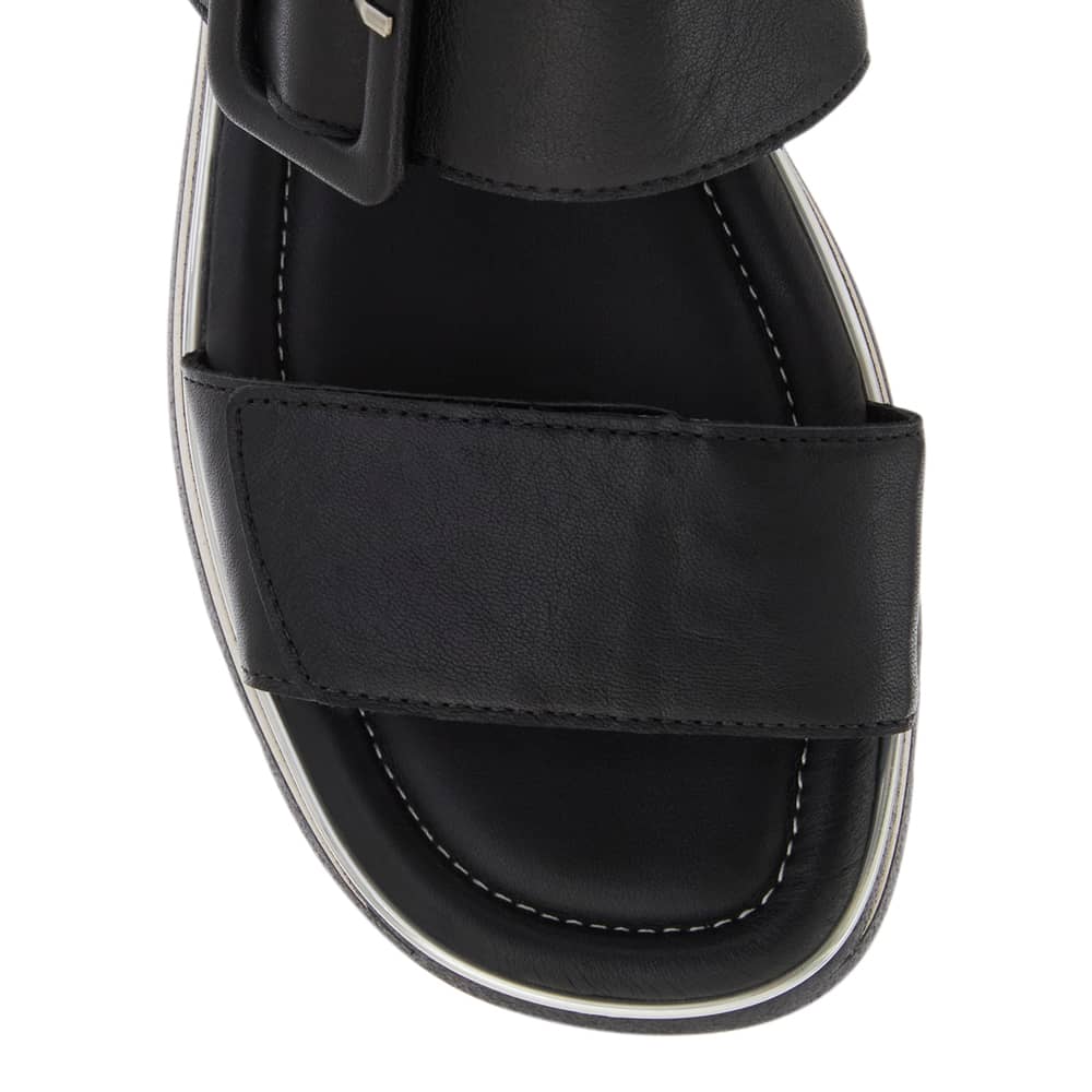 Jasper Wedge in Black Leather