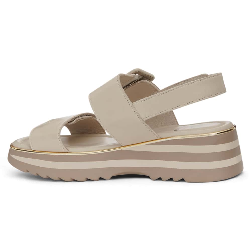 Jasper Wedge in Nude Leather