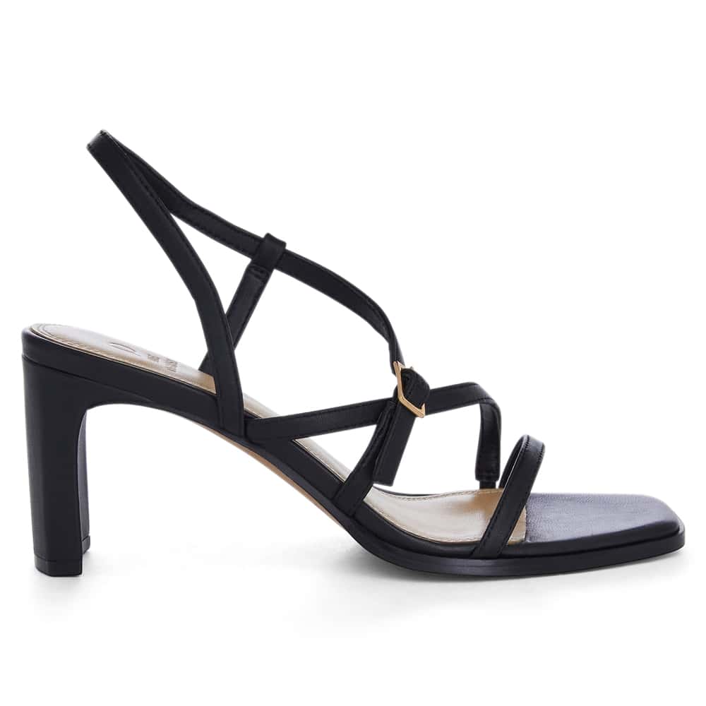 Jennifer Heel in Black Leather