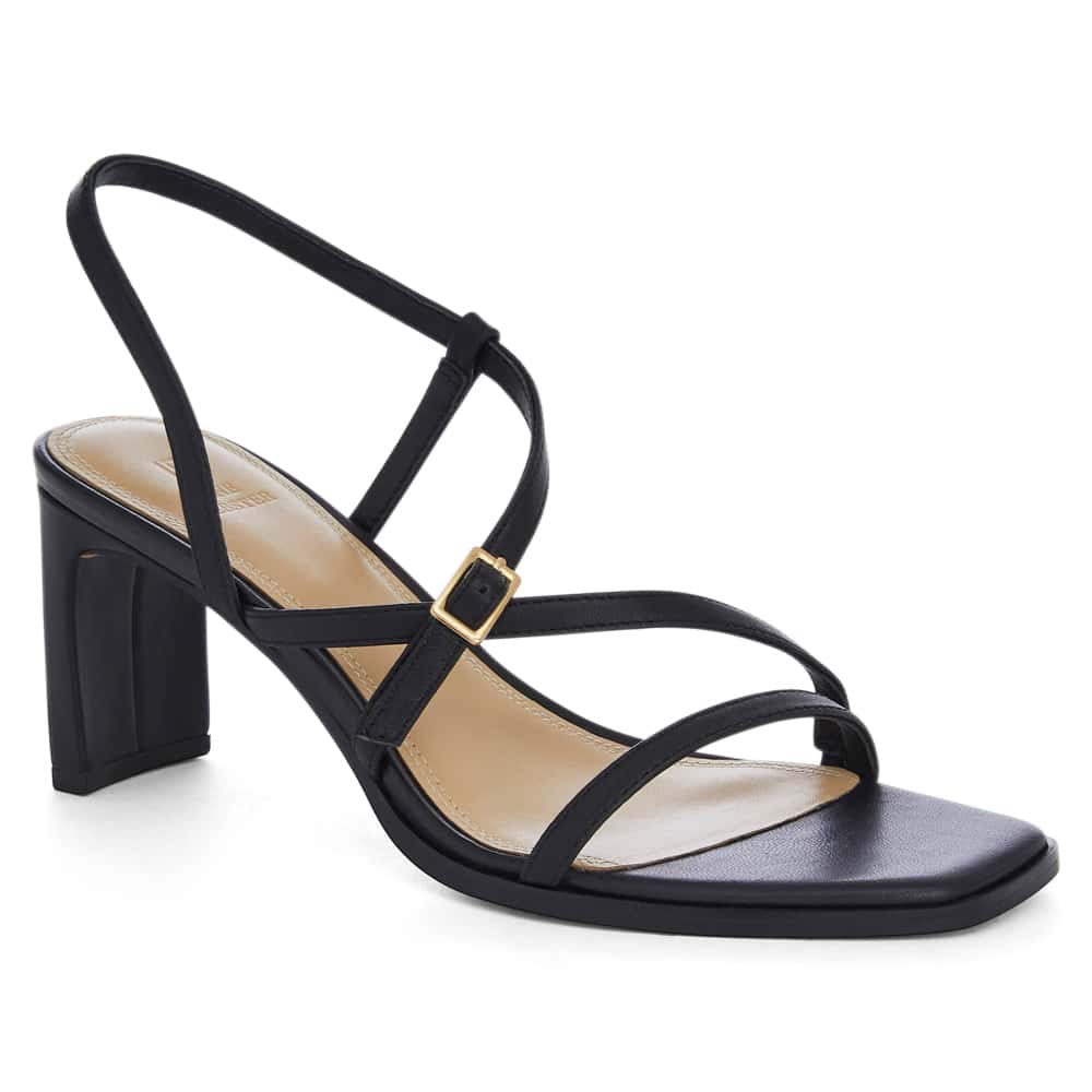 Jennifer Heel in Black Leather