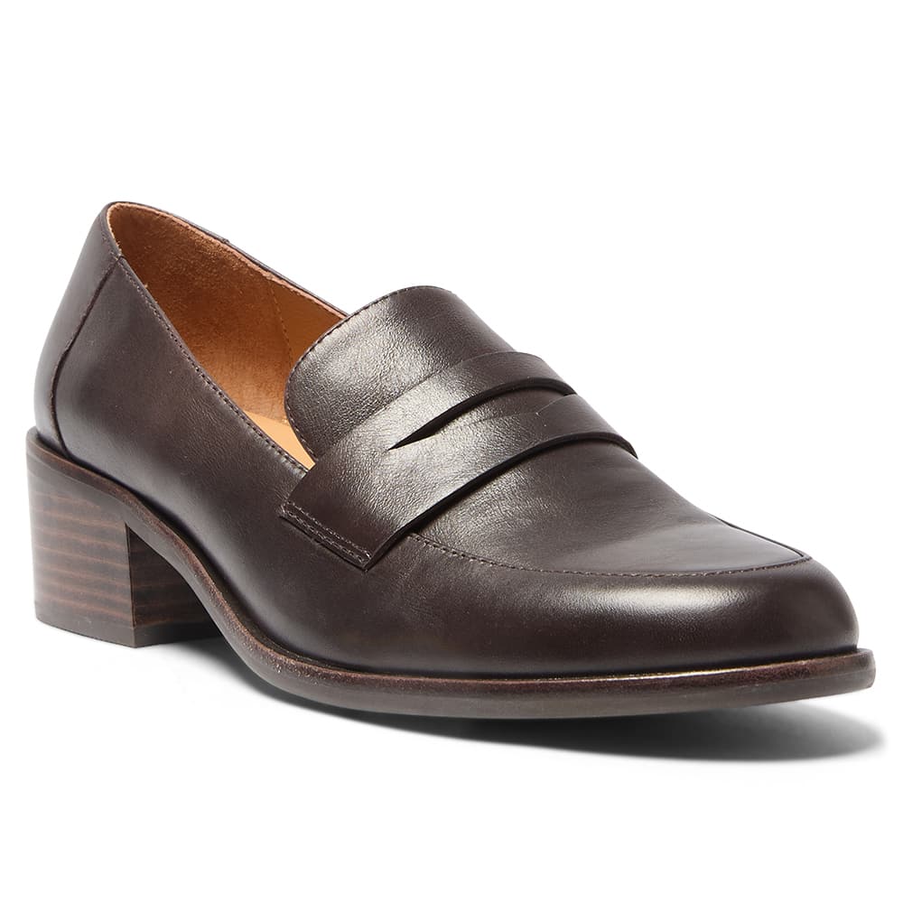 Lincoln Loafer in Chocolate Glove Leather