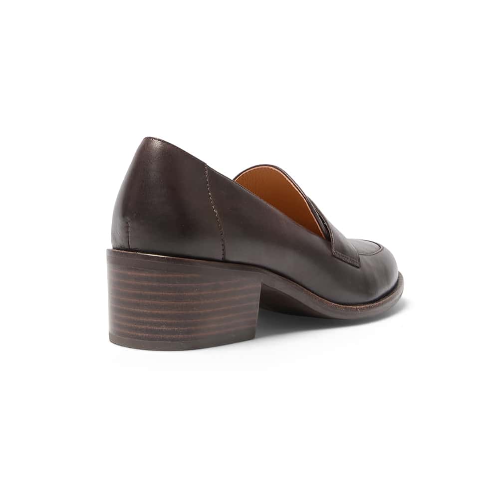 Lincoln Loafer in Chocolate Glove Leather