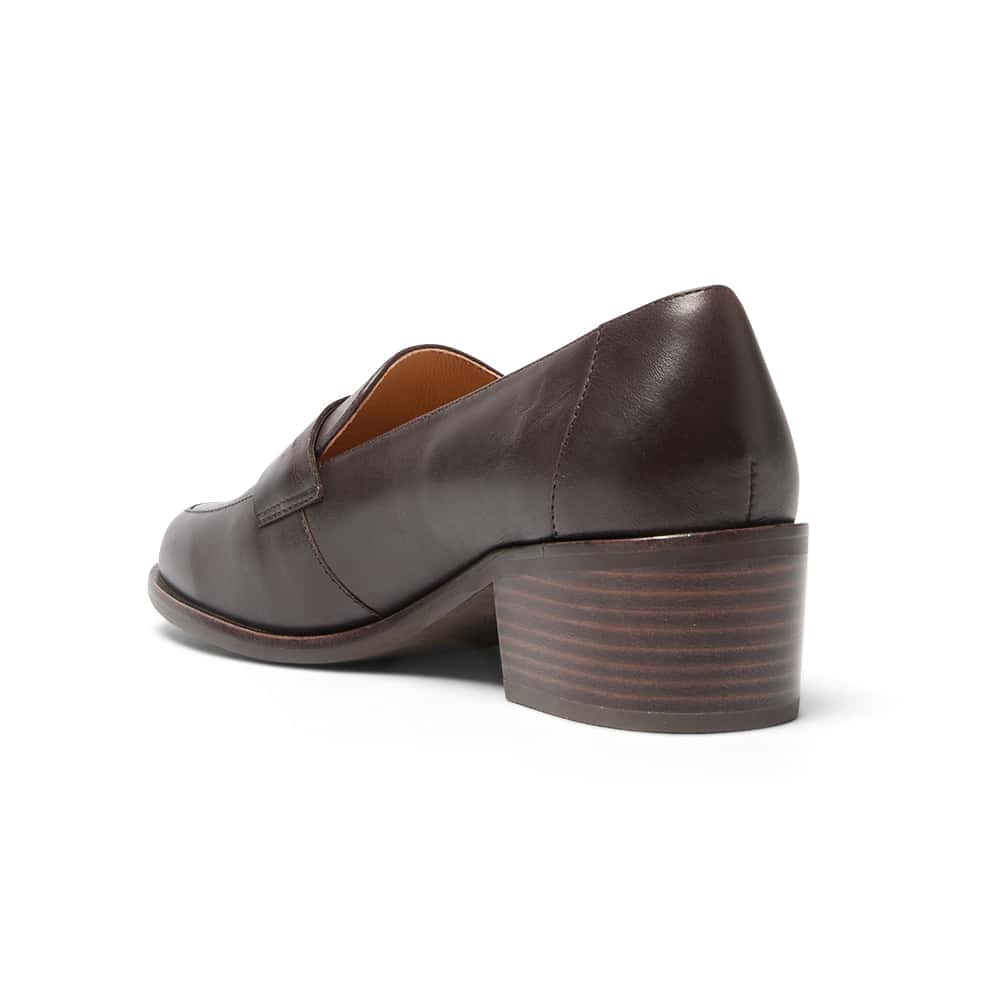Lincoln Loafer in Chocolate Glove Leather