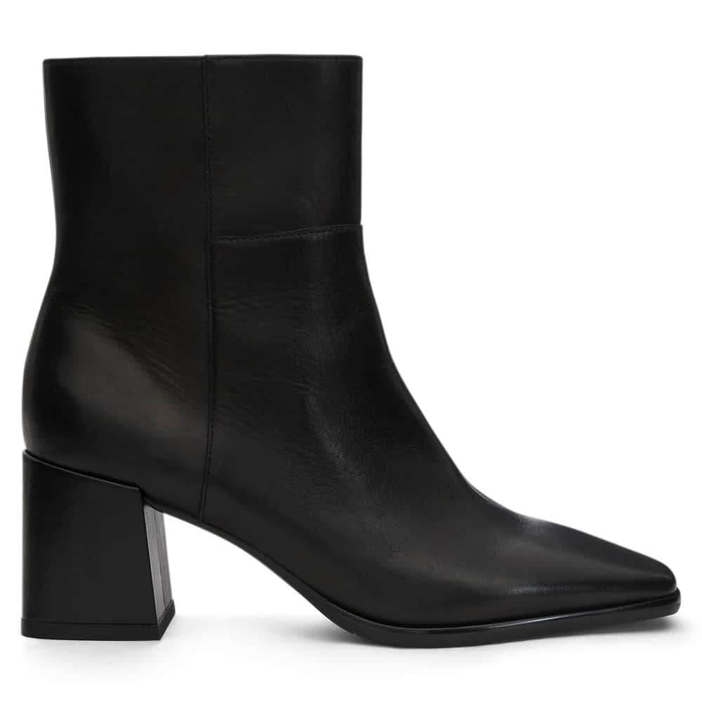 Mira Boot in Black Leather