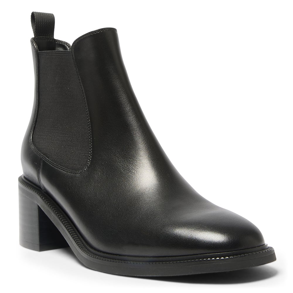 Oxford Boot in Black Leather