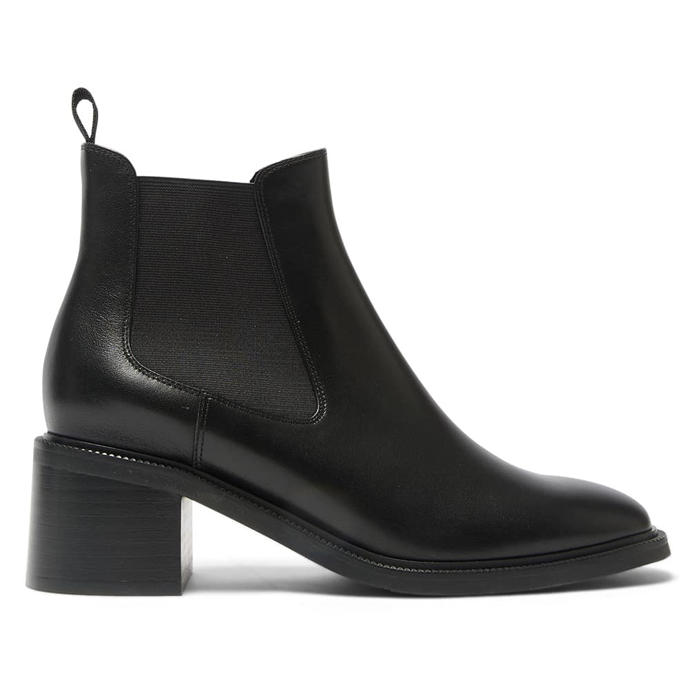 Oxford Boot in Black Leather