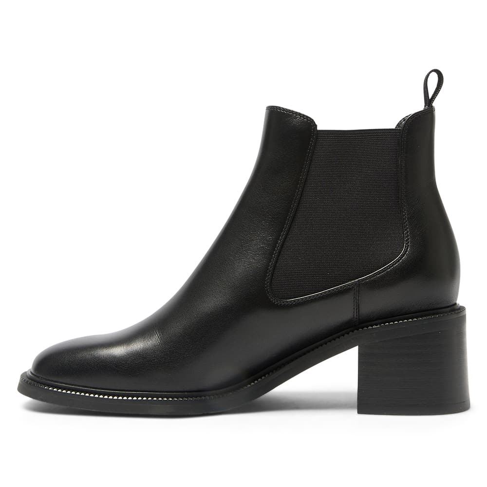 Oxford Boot in Black Leather