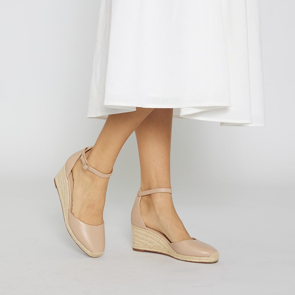 Peru Wedge in Nude Leather