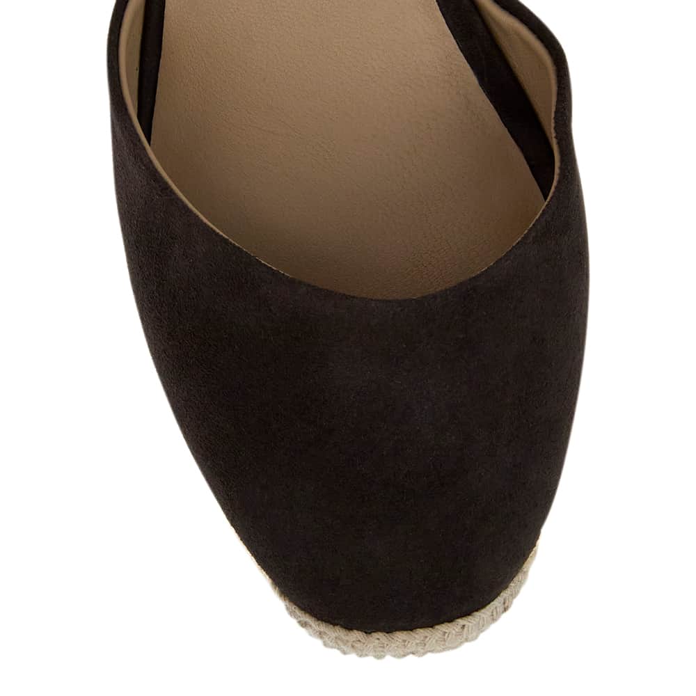 Peru Wedge in Chocolate  Suede