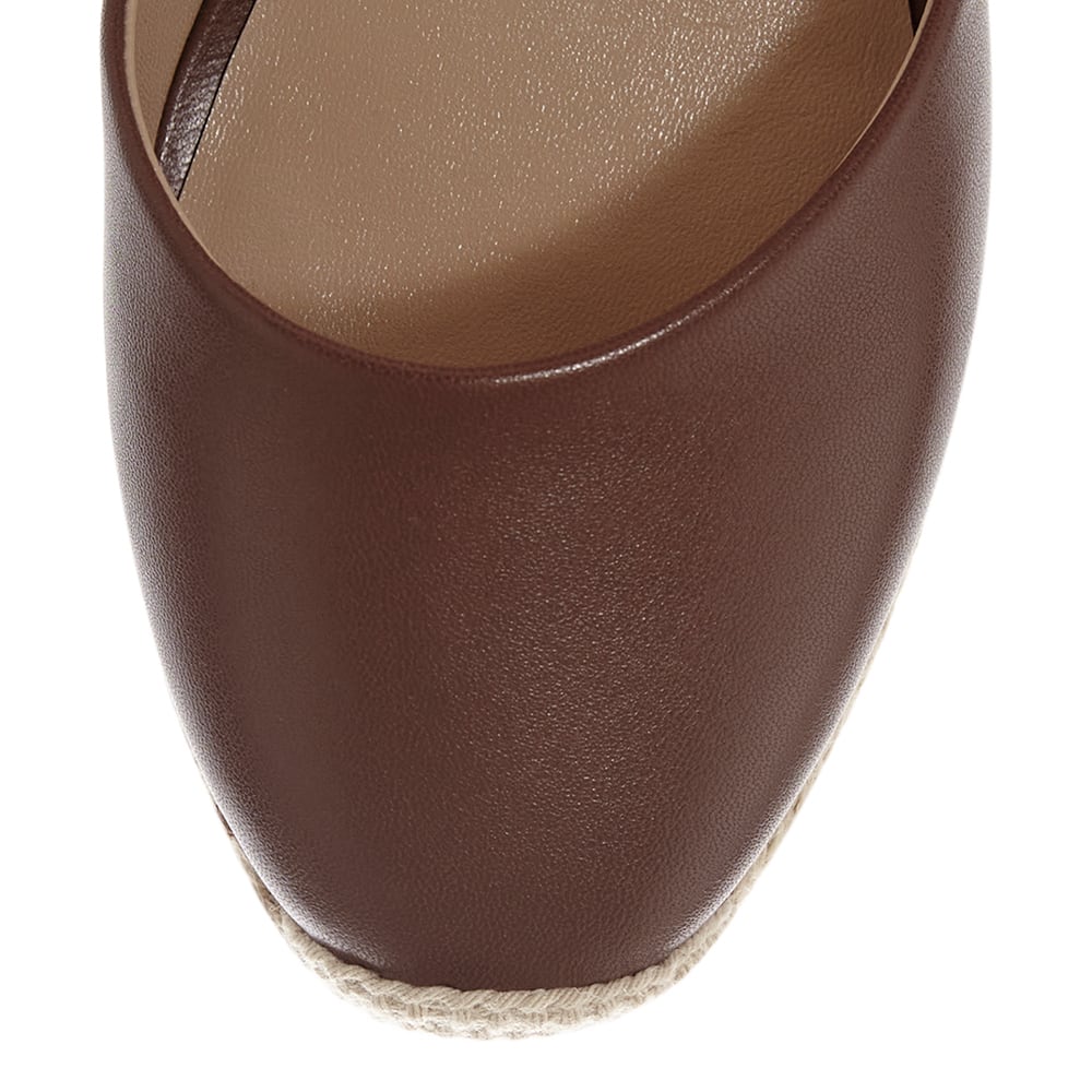 Peru Wedge in Chocolate Glove Leather