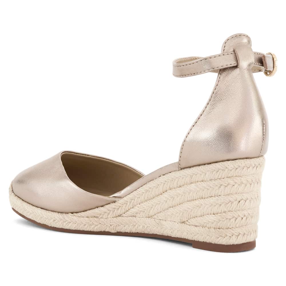 Peru Wedge in Gold Metallic Leather