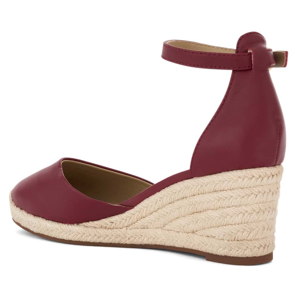 Peru Wedge in Red Leather