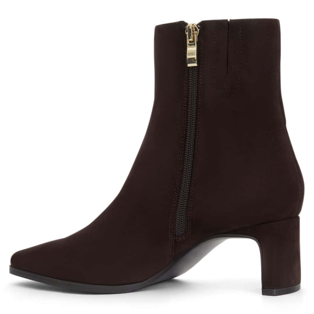 Vanta Boot in Chocolate  Suede