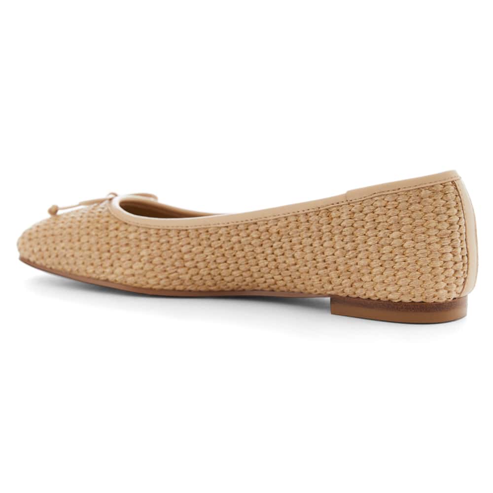 Tandem Flat in Natural Raffia Leather