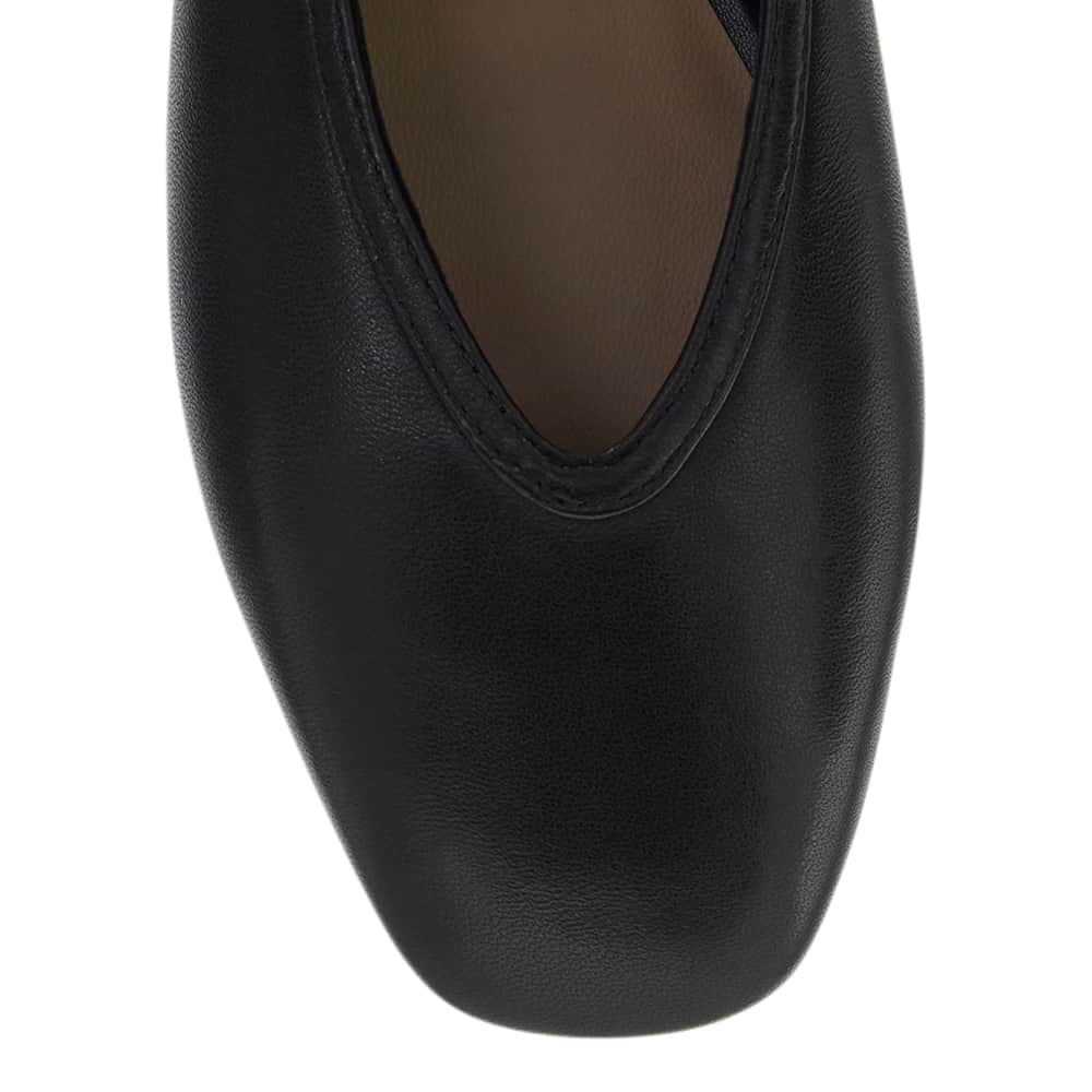 Tenor Ballet Flat in Black Leather