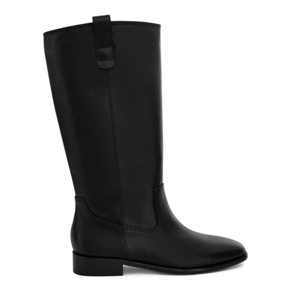 Titan Boot in Black Leather